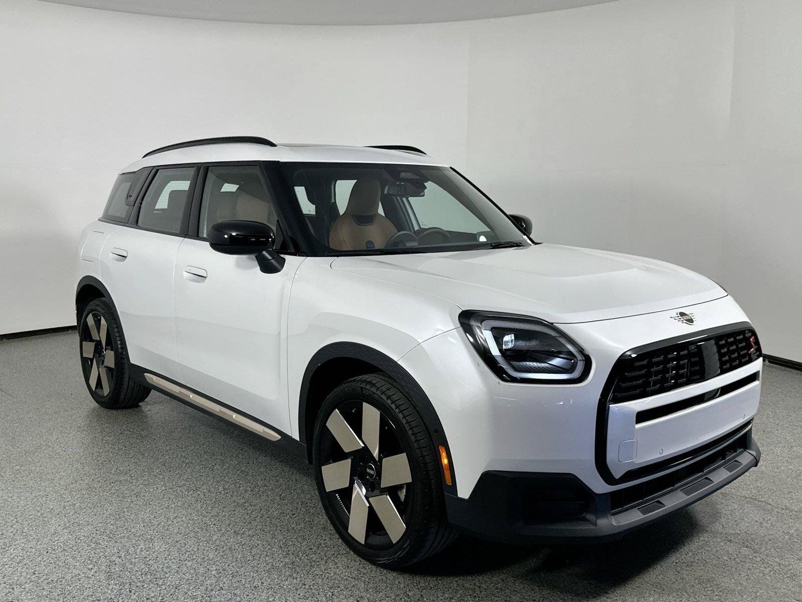 Used 2025 MINI Cooper Countryman S AWD/4WD image 3