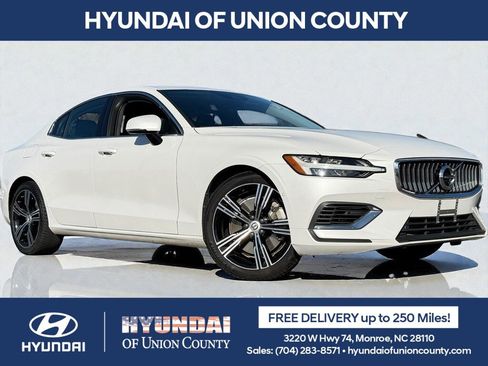 Used 2021 Volvo S60 T8 Inscription w/ Climate Package image 1