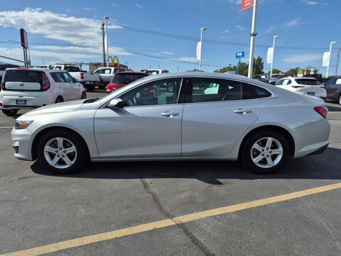 Used 2022 Chevrolet Malibu LT FWD image 7