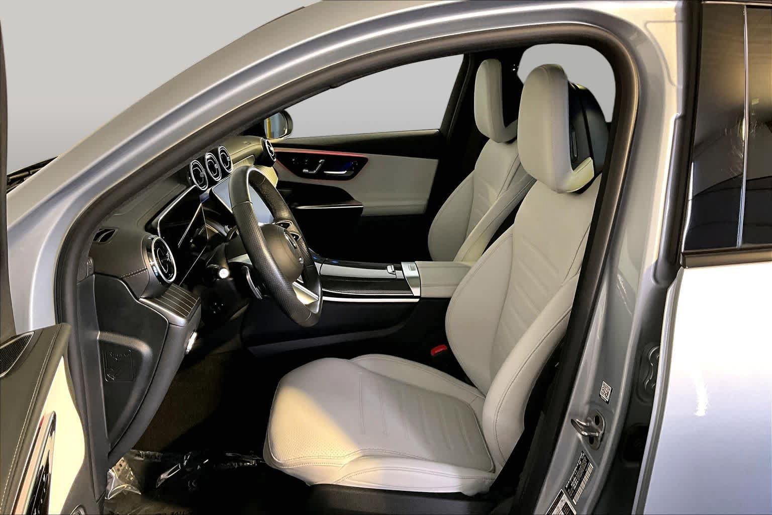 Certified 2024 Mercedes-Benz GLC 300 4MATIC image 9
