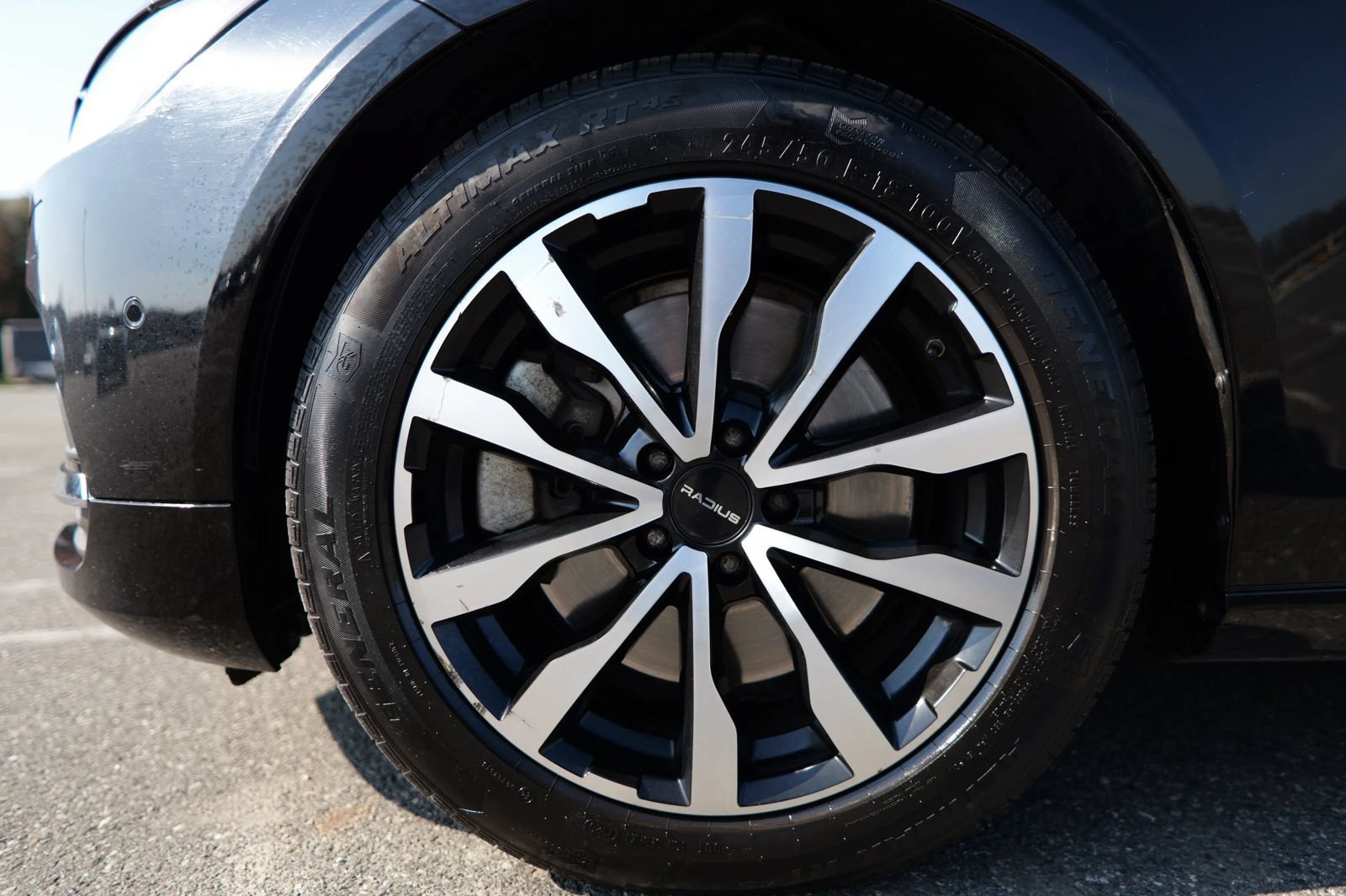 Used 2023 Volvo S90 B6 Plus AWD/4WD image 14