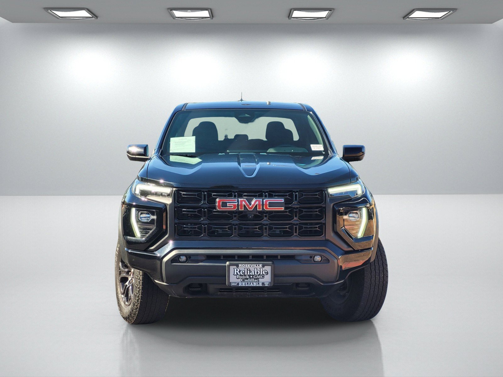 Used 2024 GMC Canyon Elevation w/ Convenience Package AWD/4WD image 2