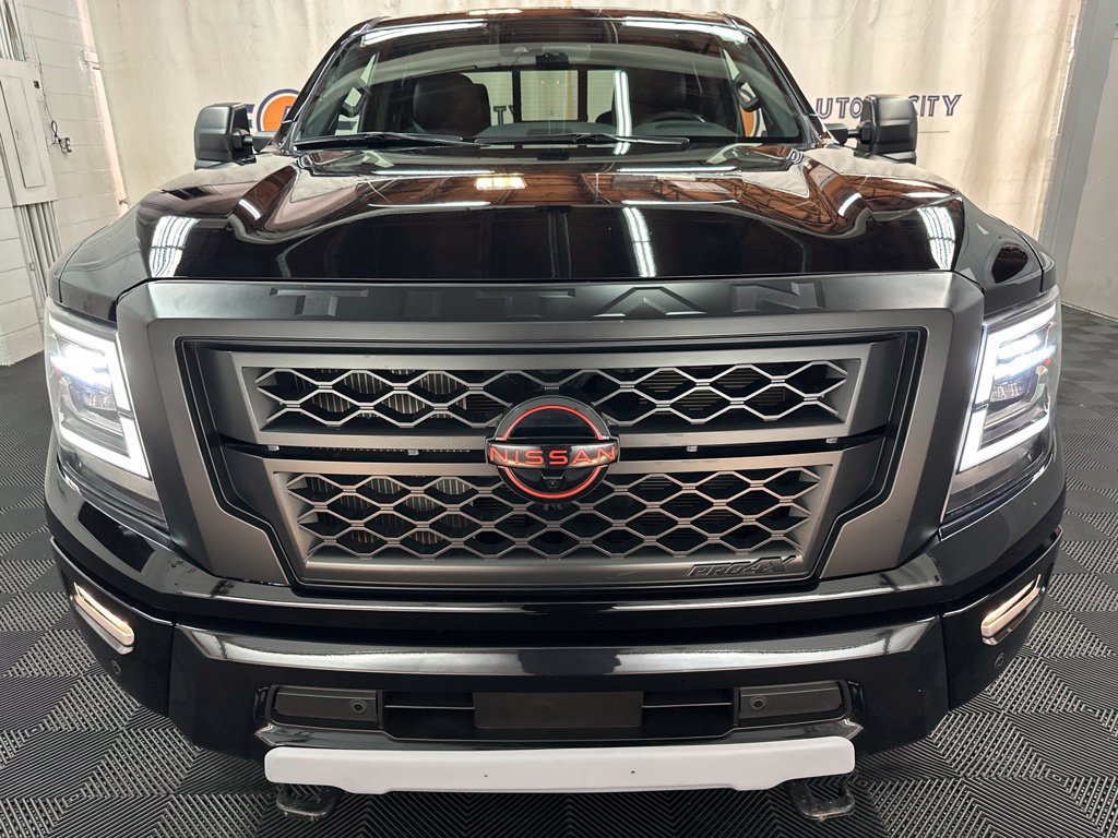 Used 2024 Nissan Titan PRO-4X w/ Pro-4x Convenience Package AWD/4WD image 3