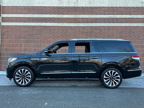 Used 2023 Lincoln Navigator L Reserve image 5
