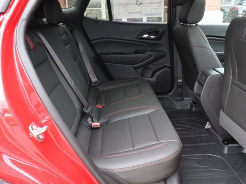 New 2026 Chevrolet Trax RS w/ Sunroof Package image 38