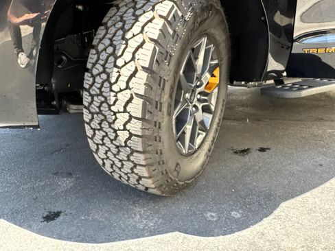 Used 2026 Ford Expedition Tremor AWD/4WD image 35