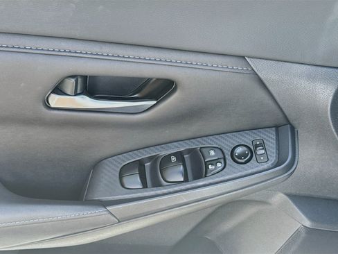 Used 2022 Nissan Sentra SV w/ All-Weather Package FWD image 14