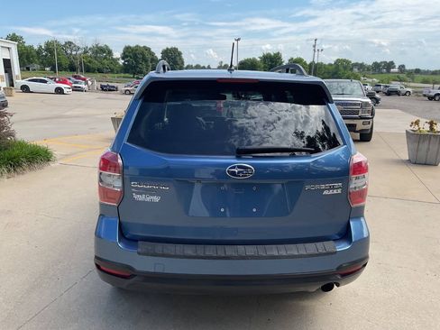 Used 2015 Subaru Forester 2.5i Limited AWD/4WD image 7