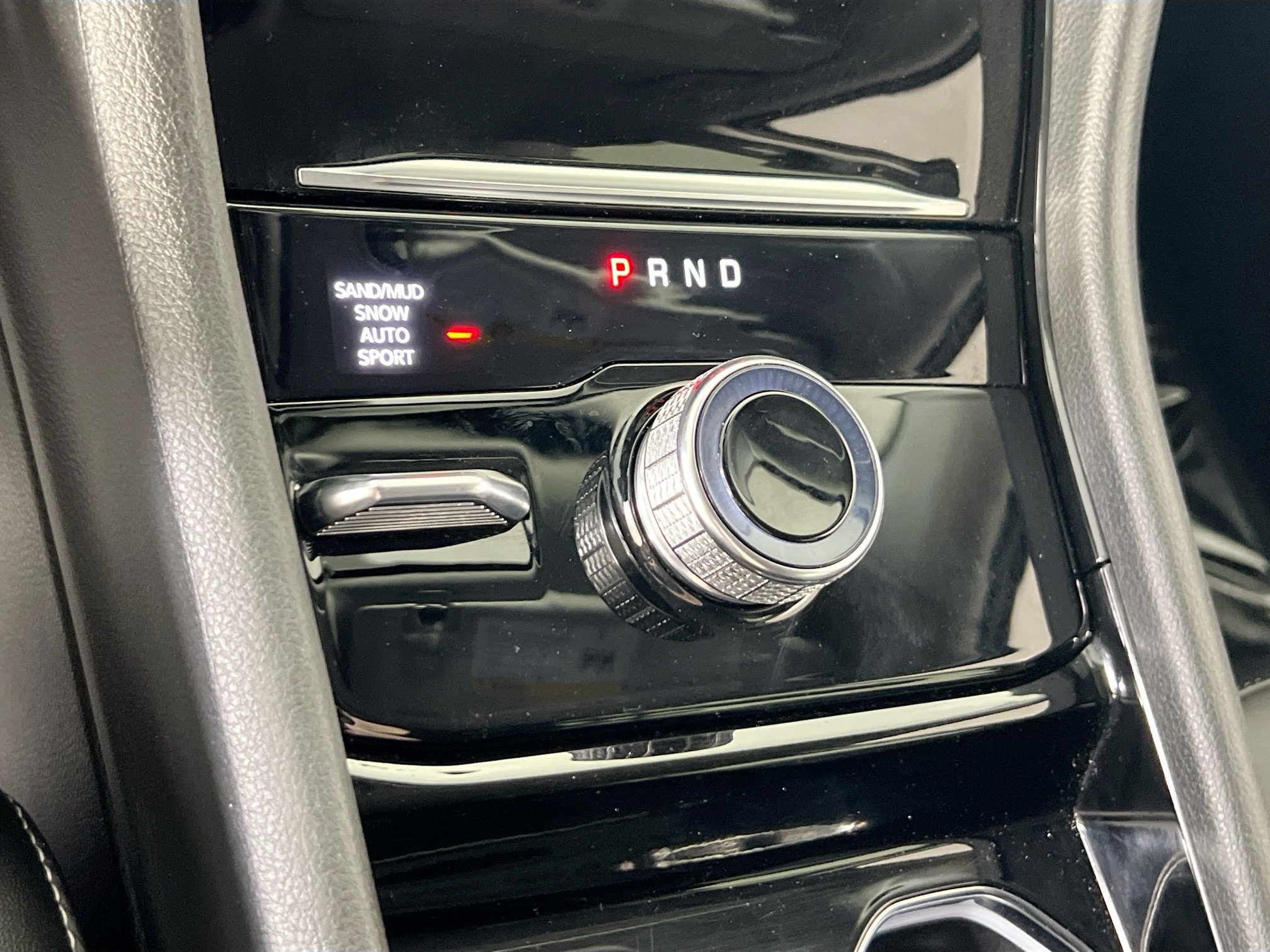 Used 2023 Jeep Grand Cherokee Limited AWD/4WD image 17