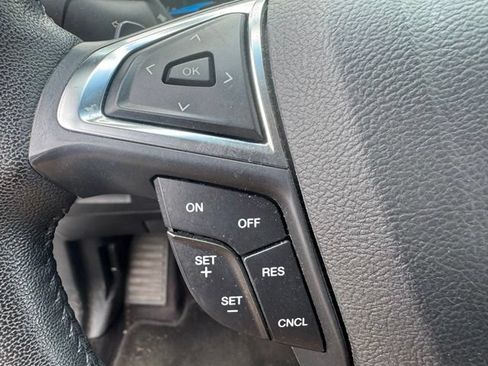 Used 2017 Ford Edge SEL AWD/4WD image 5