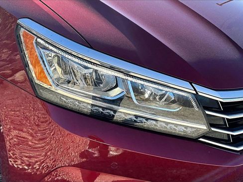 Used 2017 Volkswagen Passat 1.8T SE image 27