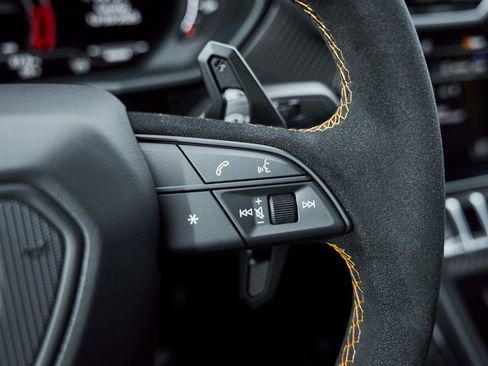 Used 2024 Lamborghini Urus Performante image 71