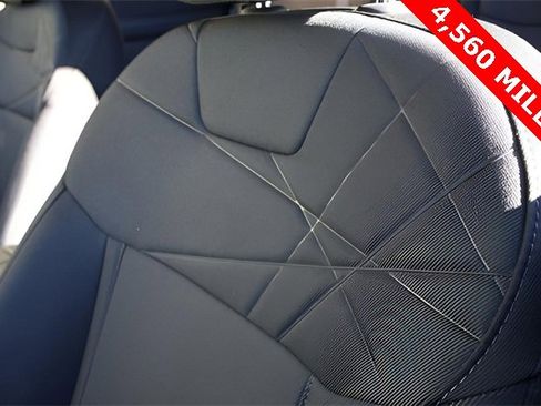 Used 2025 Hyundai Tucson SE image 13