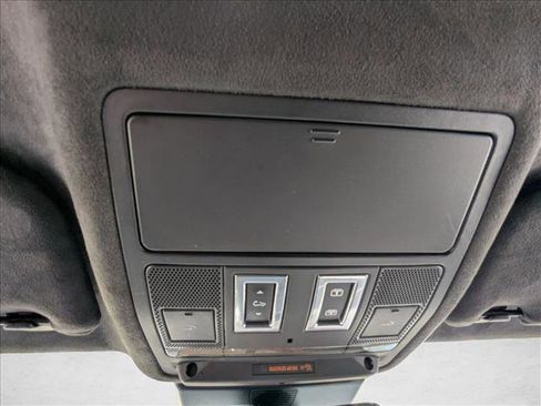 Used 2020 Jaguar F-PACE R-Sport AWD/4WD image 12