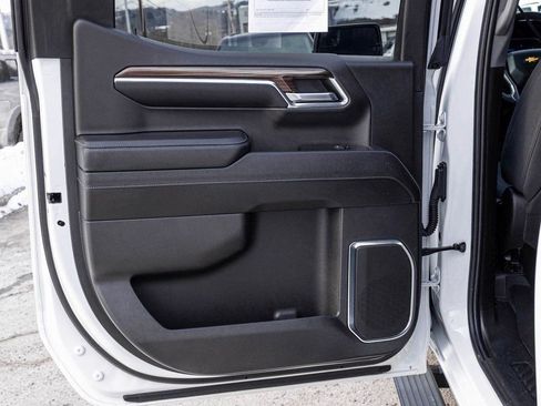 Used 2024 Chevrolet Silverado 1500 LT image 14