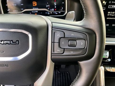 Used 2024 GMC Sierra 1500 Denali w/ Denali Reserve Package AWD/4WD image 25