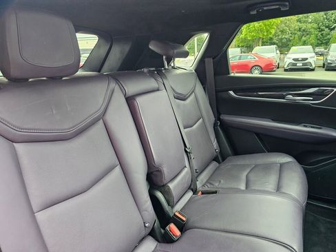 Used 2018 Cadillac XT5 Luxury image 12