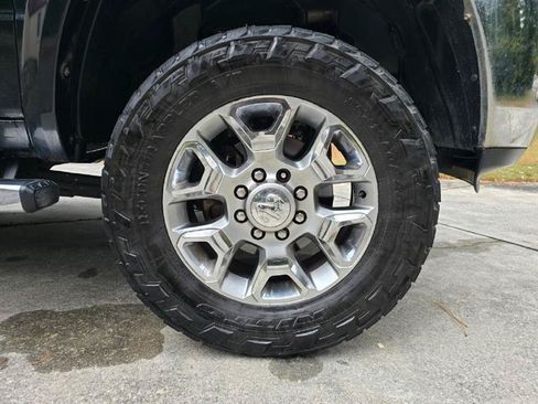 Used 2017 RAM 2500 Limited AWD/4WD image 11