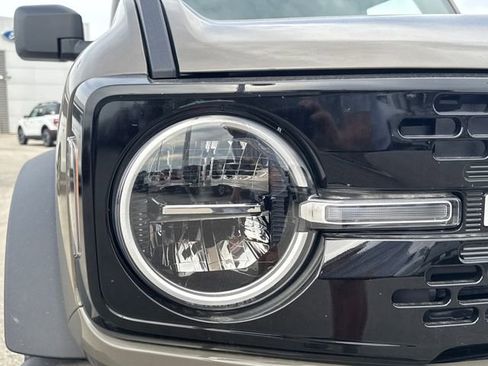 Used 2025 Ford Bronco Big Bend w/ Black Diamond Package image 10