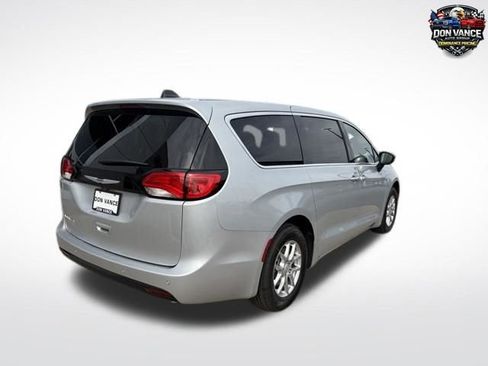 New 2026 Chrysler Voyager LX FWD image 5