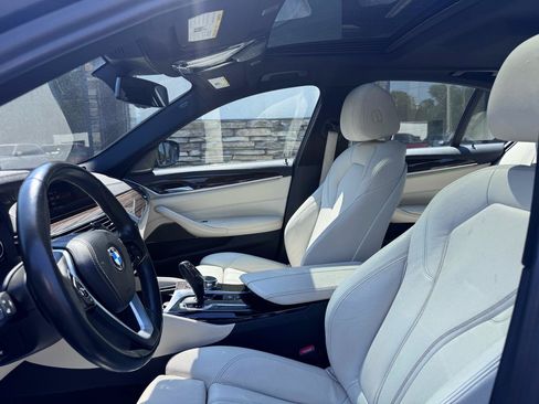 Used 2017 BMW 540i RWD image 15