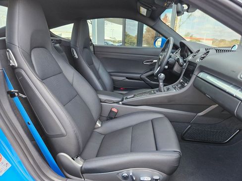 Used 2025 Porsche 718 Cayman image 22
