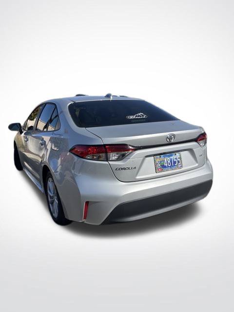 Used 2024 Toyota Corolla LE w/ LE Convenience Package FWD image 3