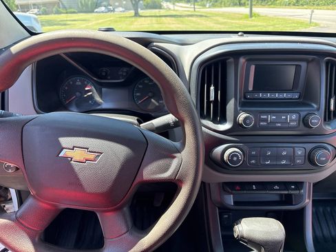 Used 2016 Chevrolet Colorado W/T AWD/4WD image 14