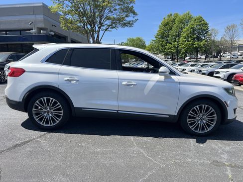Used 2016 Lincoln MKX Reserve w/ Climate Package image 5