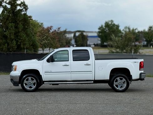 Used 2013 GMC Sierra 2500 SLE w/ HD SLE Premium Package AWD/4WD image 8