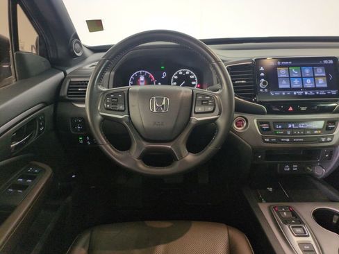 Certified 2024 Honda Ridgeline RTL image 17