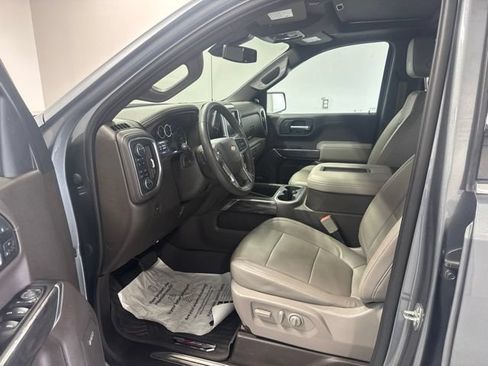Used 2020 Chevrolet Silverado 1500 LTZ w/ LTZ Premium Package AWD/4WD image 11