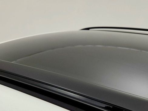 Used 2024 Jaguar E-PACE R-Dynamic SE AWD/4WD image 10