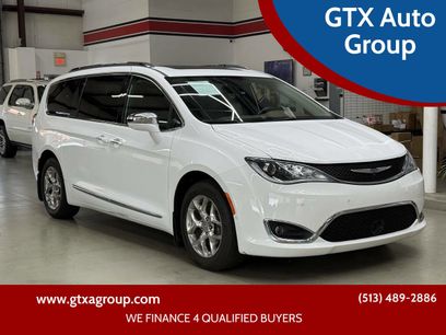 Used 2018 Chrysler Pacifica Limited w/ Advanced Safetytec Group