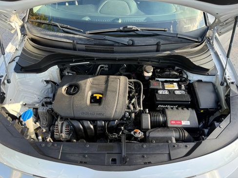 Used 2020 Kia Soul LX FWD image 8