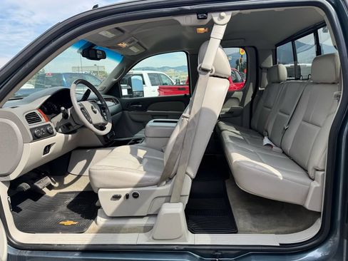 Used 2011 Chevrolet Silverado 3500 LTZ w/ LTZ Plus Package AWD/4WD image 6