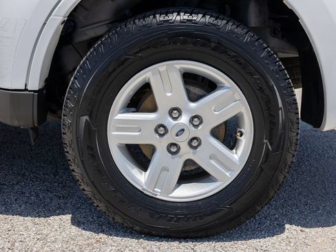 Used 2011 Ford Escape 2WD Hybrid image 23