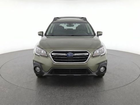 Used 2019 Subaru Outback 2.5i Limited AWD/4WD image 2