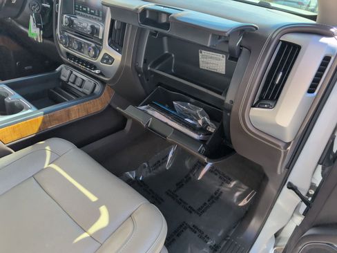 Used 2018 GMC Sierra 1500 SLT image 29