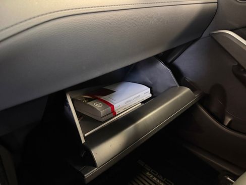 Used 2026 Toyota Corolla Cross XLE w/ Convenience Package image 38