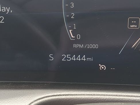 Certified 2024 Cadillac XT4 Premium Luxury image 11