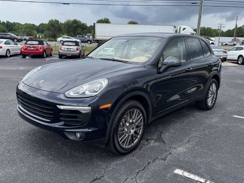 Used 2016 Porsche Cayenne S AWD/4WD image 3