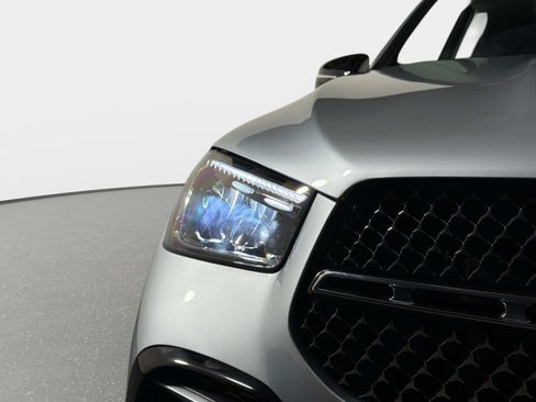 Used 2026 Mercedes-Benz GLE 450 4MATIC w/ Driver Assistance Package image 9