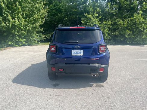 Used 2019 Jeep Renegade Trailhawk AWD/4WD image 4