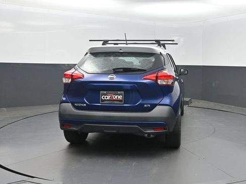 Used 2018 Nissan Kicks SR FWD image 24