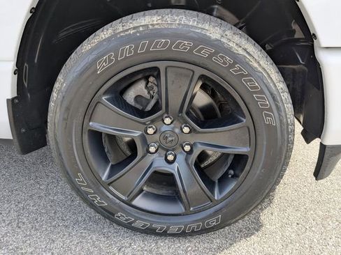 Used 2023 RAM 1500 Big Horn AWD/4WD image 10