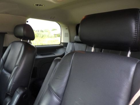 Used 2007 Cadillac Escalade AWD image 14