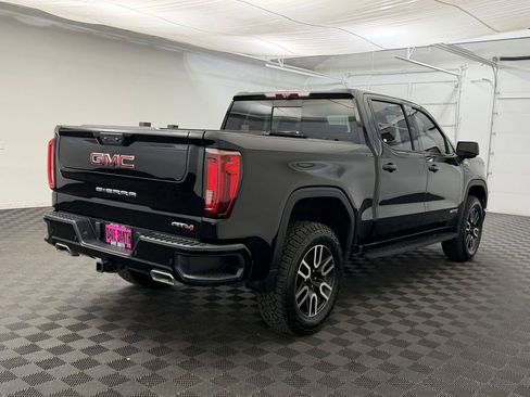Used 2022 GMC Sierra 1500 AT4 w/ AT4 Premium Package AWD/4WD image 8
