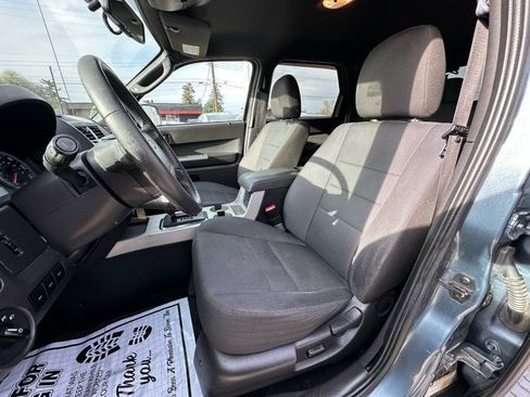 Used 2011 Ford Escape XLT AWD/4WD image 10