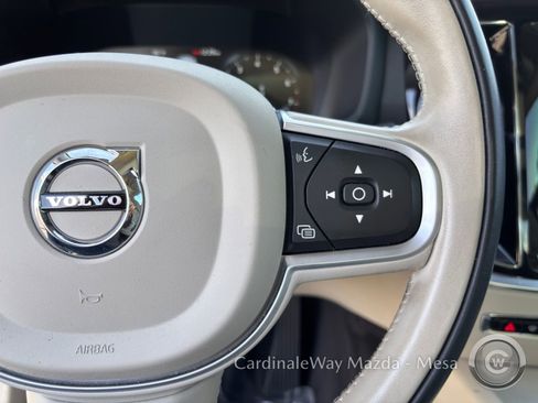 Used 2022 Volvo S60 B5 Momentum w/ Premium Package image 29